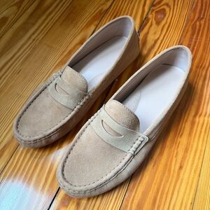 Banana Republic Tan Leather Driving Loafers size 9